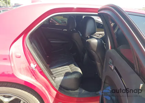 2017 Chrysler 300 300S z USA, uszkodzony, nr VIN 2C3CCABT0HH614429